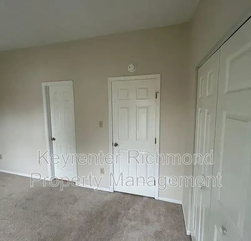 Richmond House: 7700 Pomeroy Court