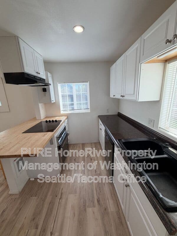 Tacoma House: 3516 S 10th Street