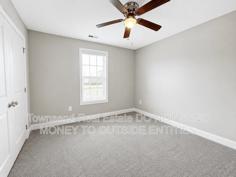 Fayetteville House: 3358 Scotscraig Rd.