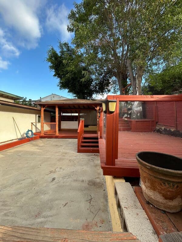 La Mesa House: 4040 Yale Ave
