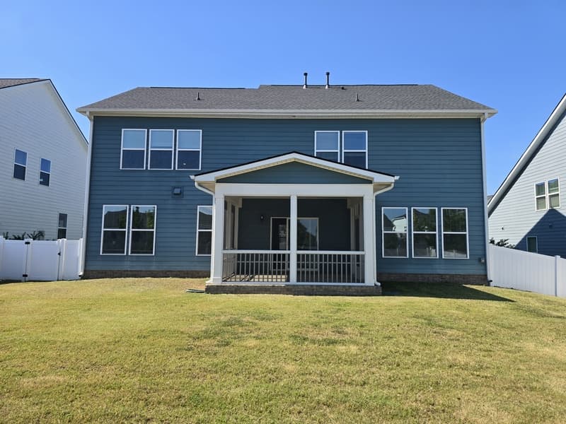 Knightdale House: 421 Hawkeye Drive