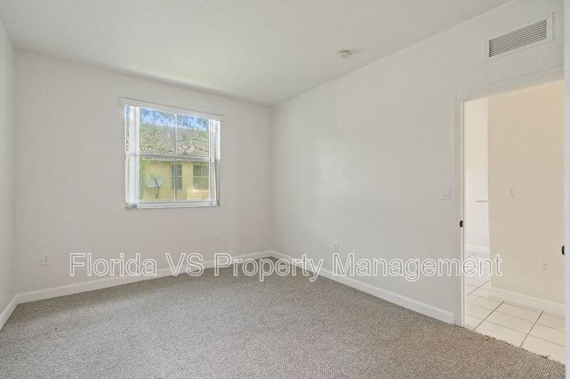 Homestead Condo: 1663 SE 29 st.