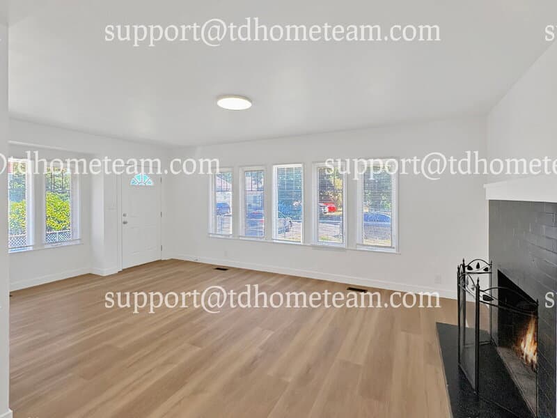 Kent House: 617 3rd Ave S