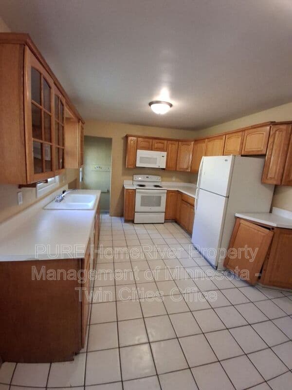 North Saint Paul House: 2670 5th Ave E