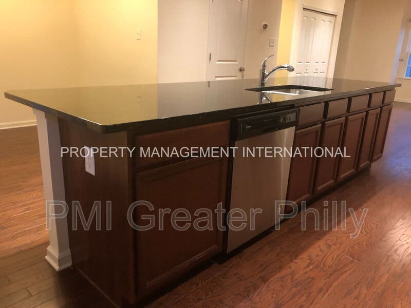 Fairless Hills House: 106 Mercer Ct