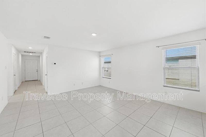 Azle House: 1380 Beach Dr