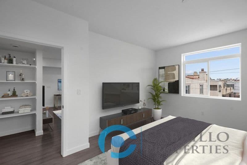 San Diego Apartment: 2724 El Cajon Blvd