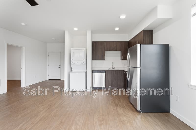 Vancouver Apartment: 9917 NE 13th Ave