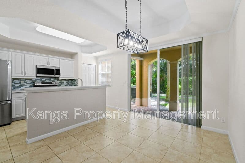 West Palm Beach Condo: 2912 Hidden Hills