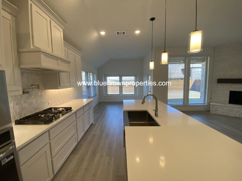 Anna House: 2012 Hickory Chase Ln