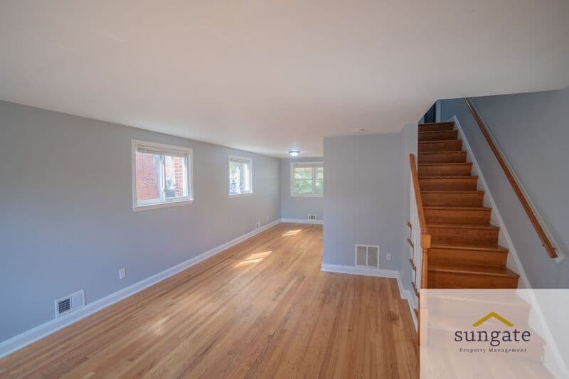 Baltimore Townhome: 1328 Deanwood Rd