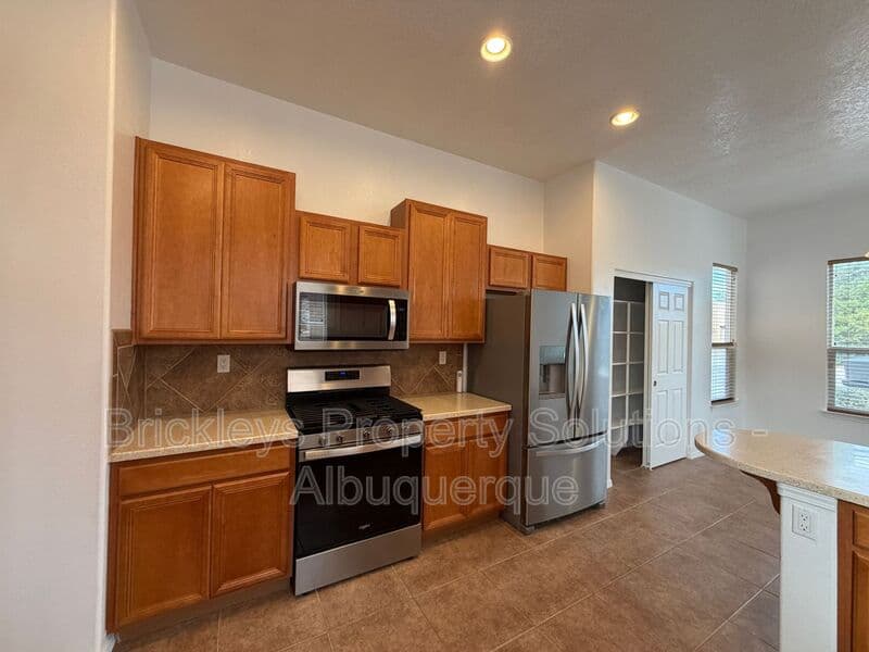 Rio Rancho House: 65 Willow Trace Court SE