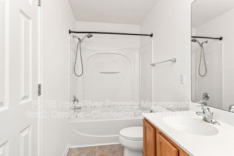 Goose Creek House: 240 Jackson St