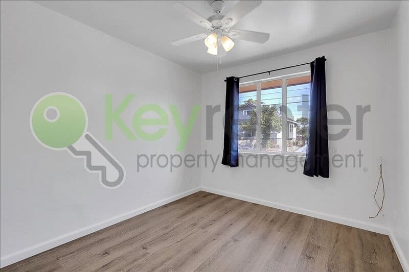 Sacramento House: 4806 Yosemite Avenue