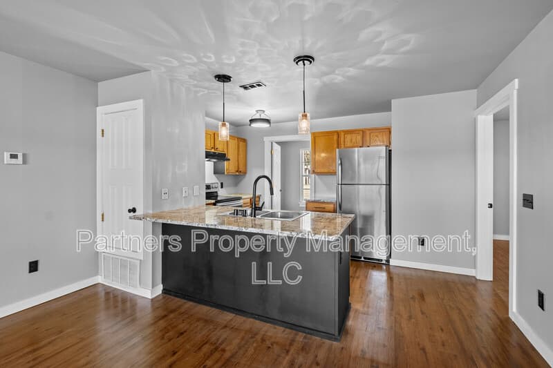 Fayetteville Condo: 825 North Leverett Avenue - 6
