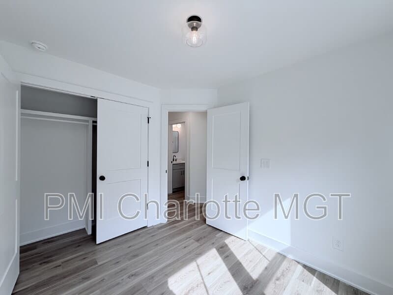 Charlotte Townhome: 7521 Lawyers Road