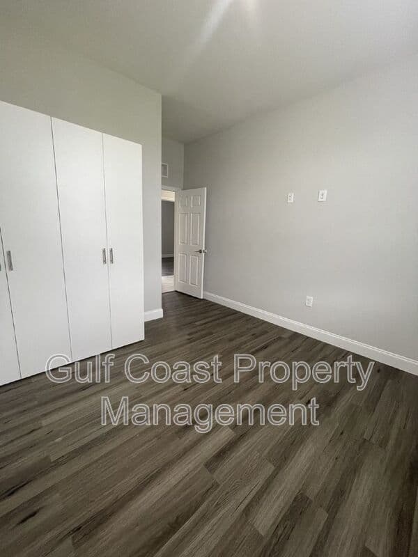 Lehigh Acres House: 662 Windermere Drive