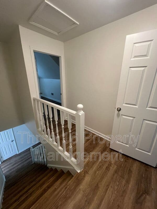 Evans House: 4211 Fairfield Cir