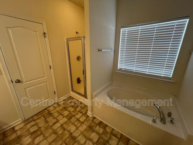 Spartanburg House: 437 Melbourne Lane