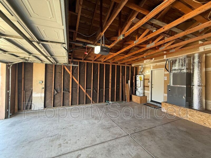 Lathrop House: 15050 Hollyhock Ct