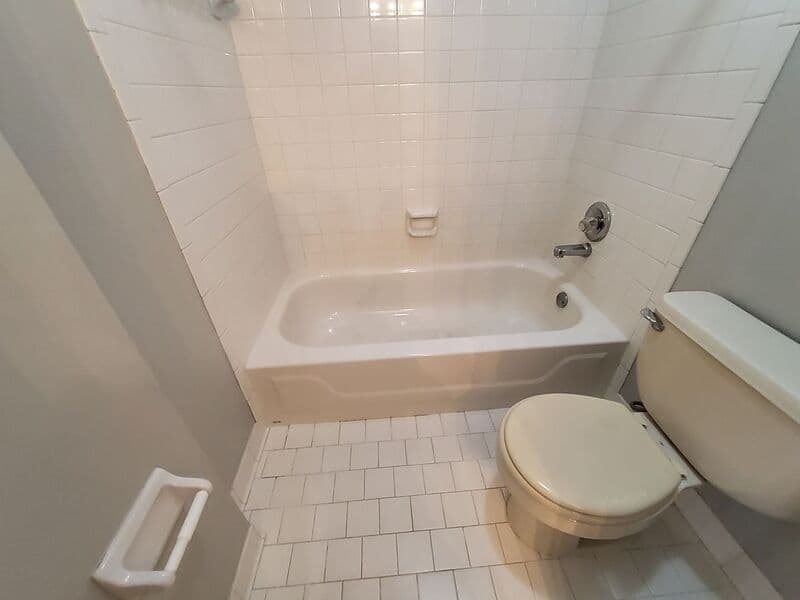 Cordova House: 647 S Sanga Rd