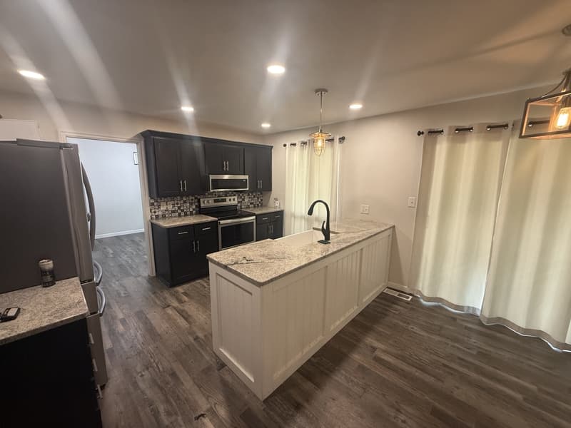 Ada House: 19637 County Road 1546