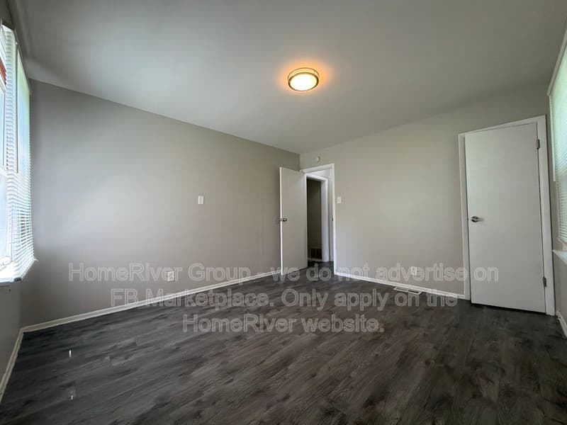 Saint Louis House: 10116 Cloverdale Dr