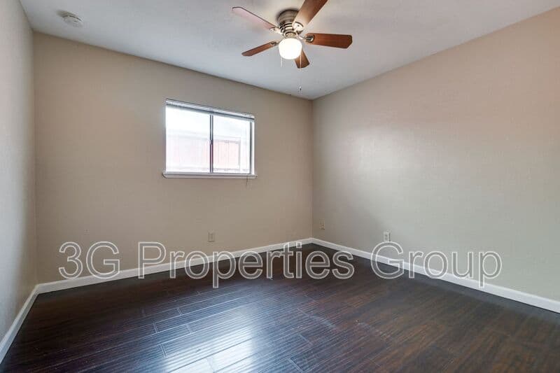 Coppell House: 216 Park Meadow Way