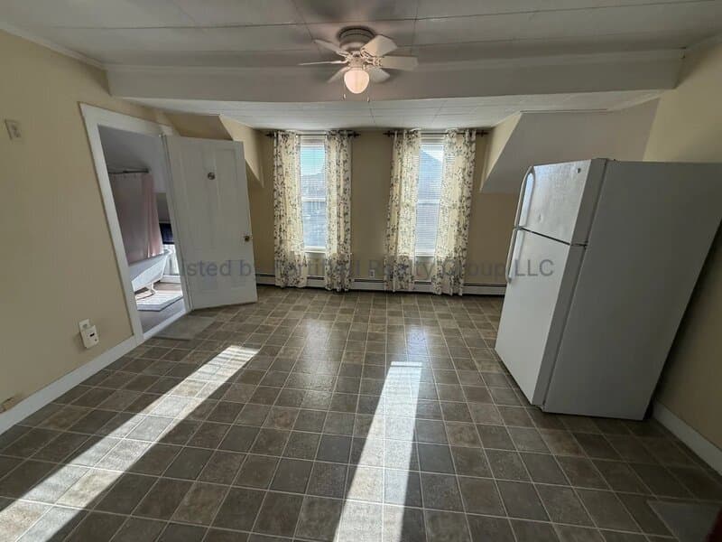 Fall River Condo: 575 Mount Hope Ave