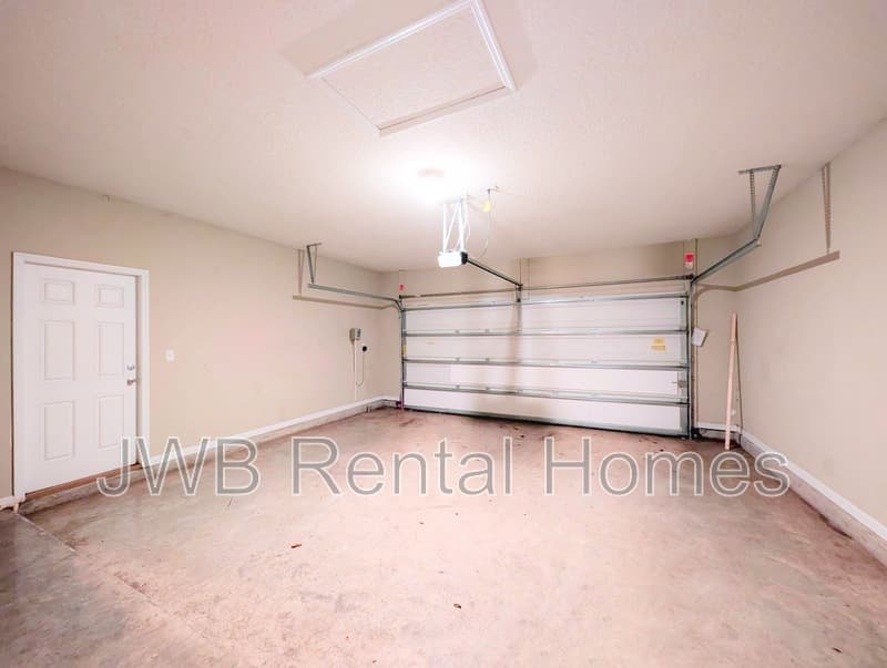 Jacksonville House: 7394 Steventon Way