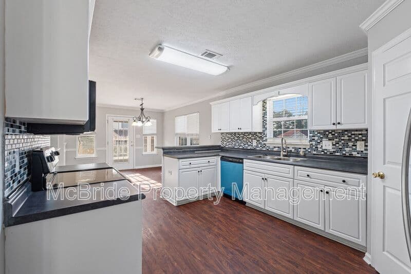 Grovetown House: 6202 Freedom Circle