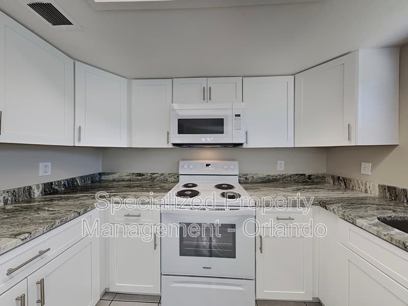 Orlando House: 11309 Darlington Dr