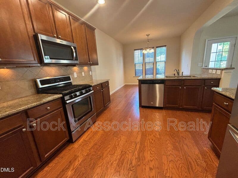 Wake Forest House: 1429 Kirkwood Hill Way