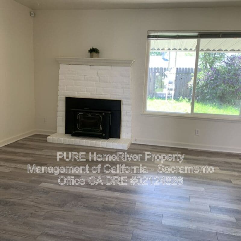 Sacramento House: 5320 Andrea Boulevard
