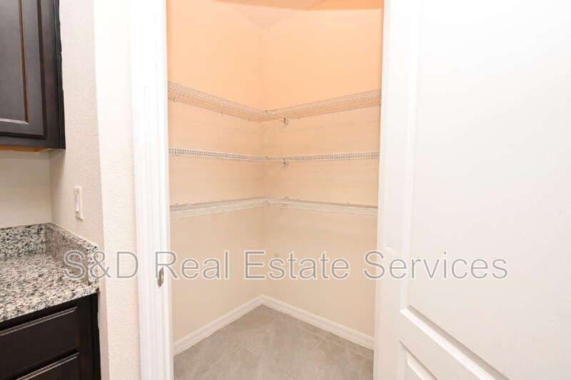 Lakeland House: 2548 Ryland Falls Drive