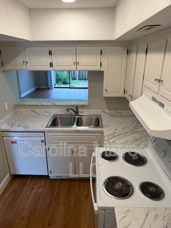 Greenville Condo: 2530 E North St.