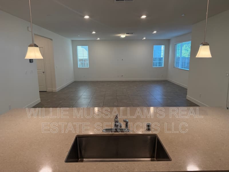 Mountain House Condo: 1388-1390 S Dairy Drive - 1388