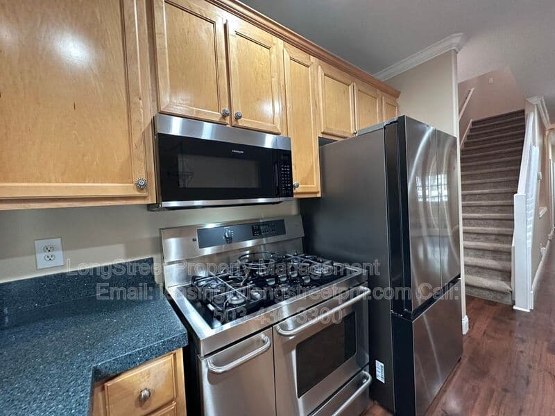 Tigard Townhome: 14795 SW Fern St