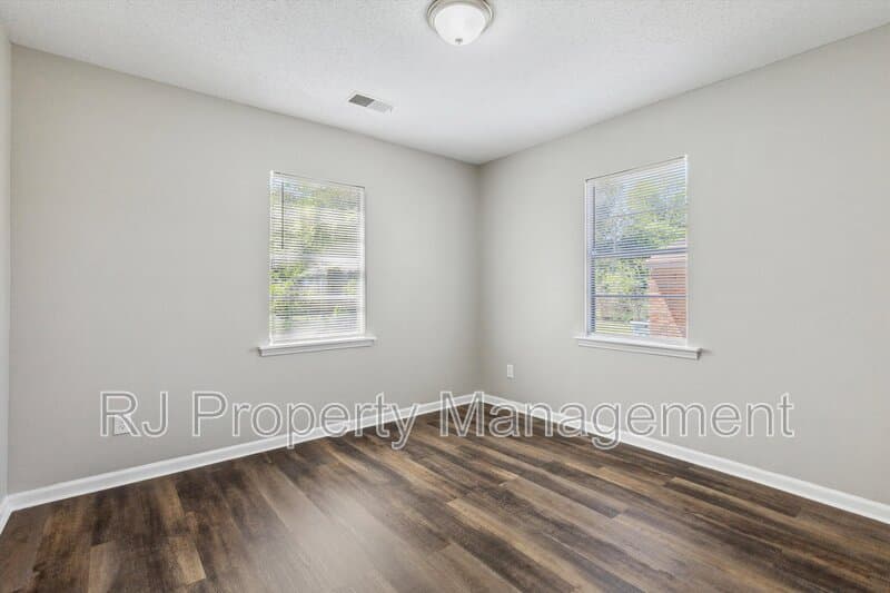 Memphis House: 535 Gilleas Rd