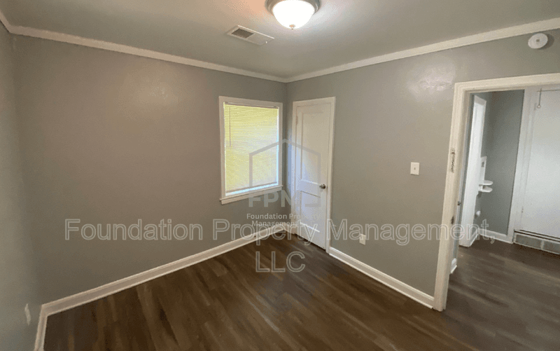 Memphis House: 3030 Gulf Avenue