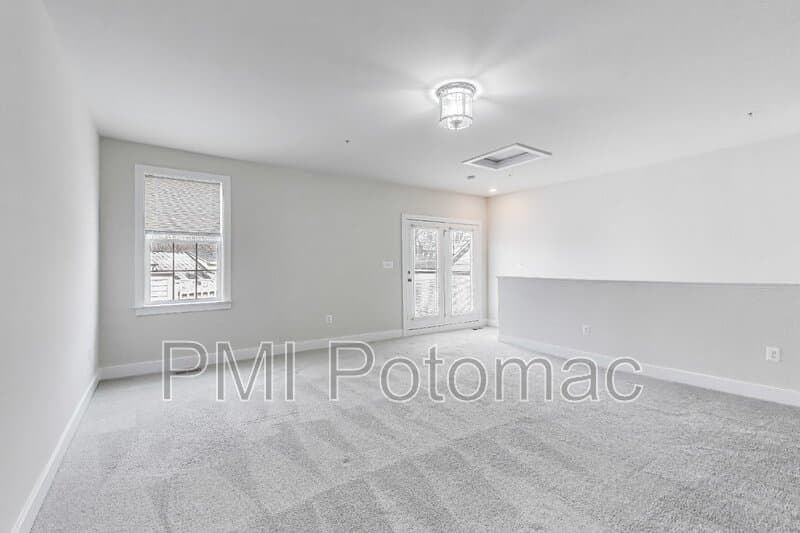 Silver Spring Townhome: 2547 Auden Drive
