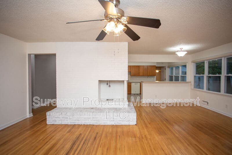 Cherry Hill House: 126 Sharrowvale Rd