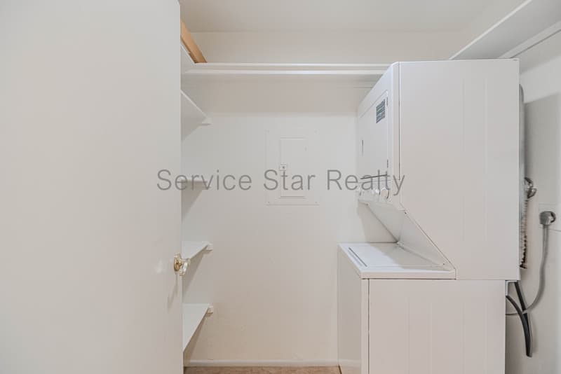 Phoenix Condo: 2020 W Union Hills Dr