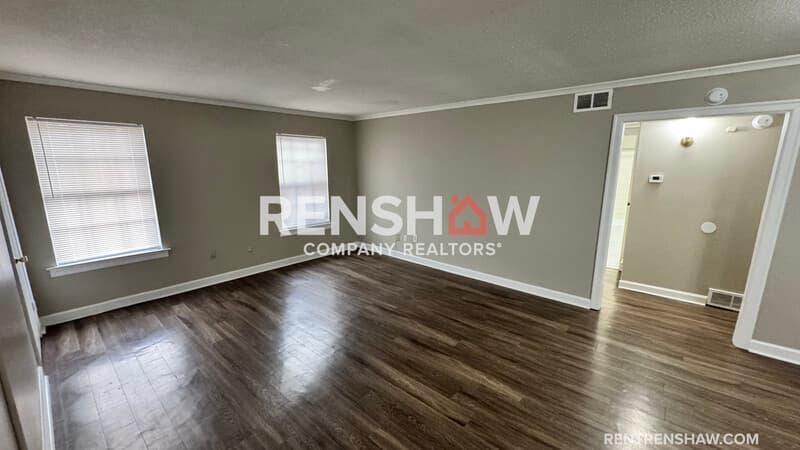 Memphis Townhome: 3212 Thirteen Colony Mall