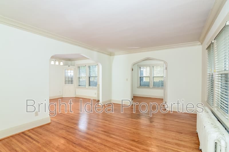 Saint Paul Condo: 969 Saint Clair Avenue - 1