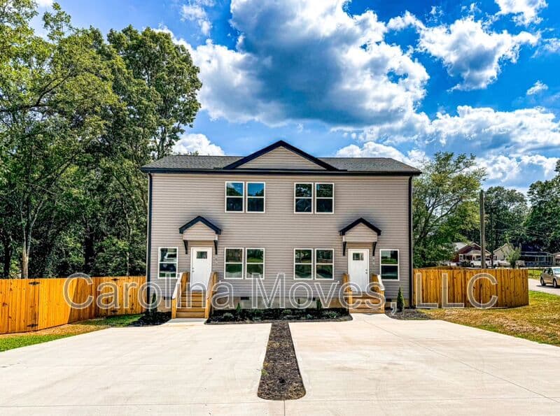 Greenville Condo: 707 W Parker Rd