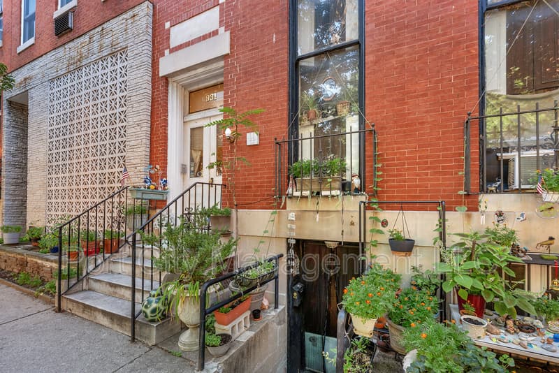 Baltimore Townhome: 931 Saint Paul Street - Unit BR