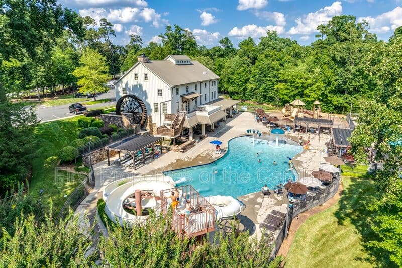 Waxhaw House: 3000 sewee Lane