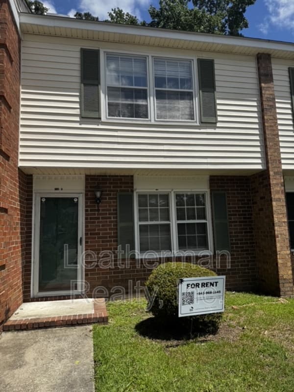 Florence Condo: 738-E Coventry Lane