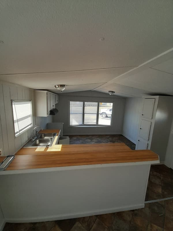 SUMTER House: 4627 Blanche Rd